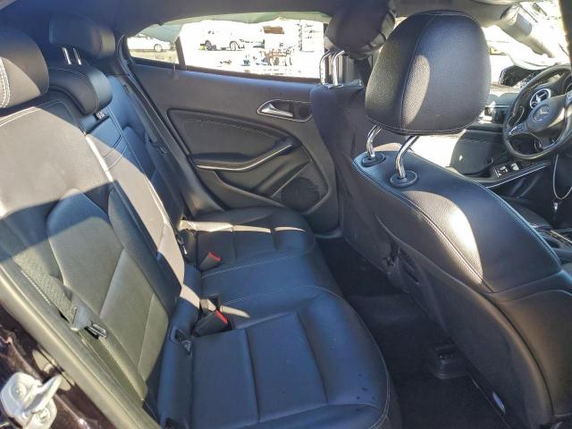 Mercedes-Benz GLA 250 4matic Image 7