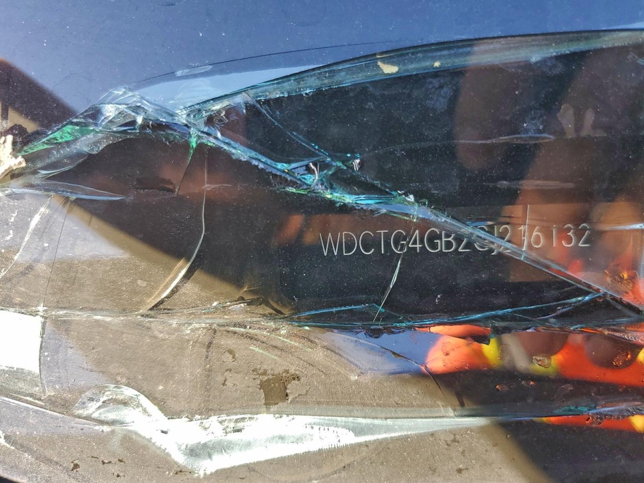 Mercedes-Benz GLA 250 4matic Image 8