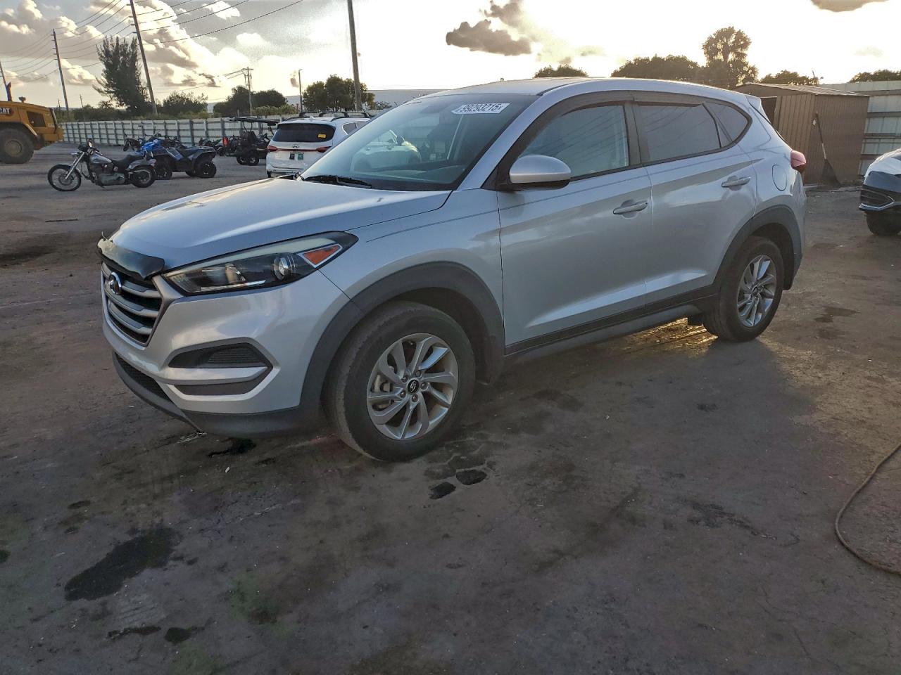 Hyundai TUCSON Se Image 1