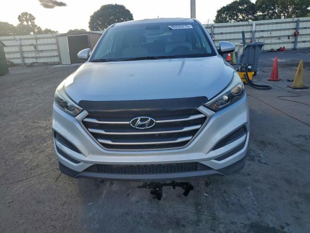 Hyundai TUCSON Se Image 4