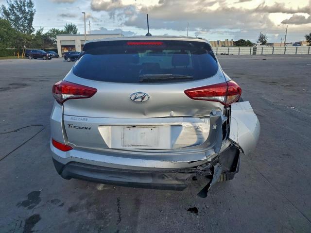 Hyundai TUCSON Se Image 9