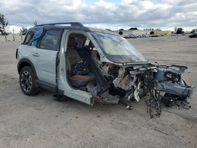 Ford Bronco Outer Banks Image 3