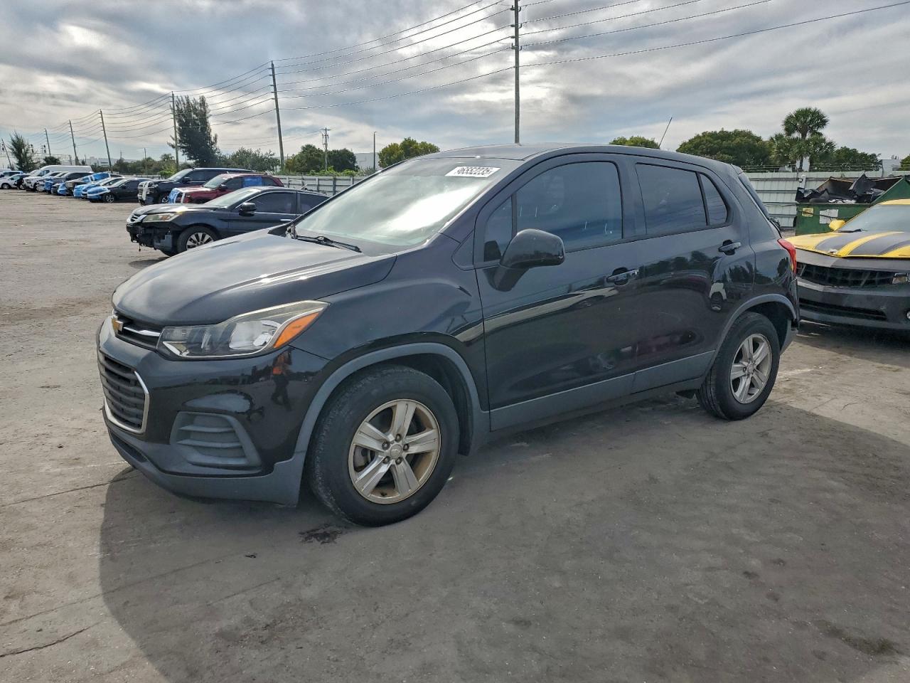 Chevrolet Trax Ls Image 1