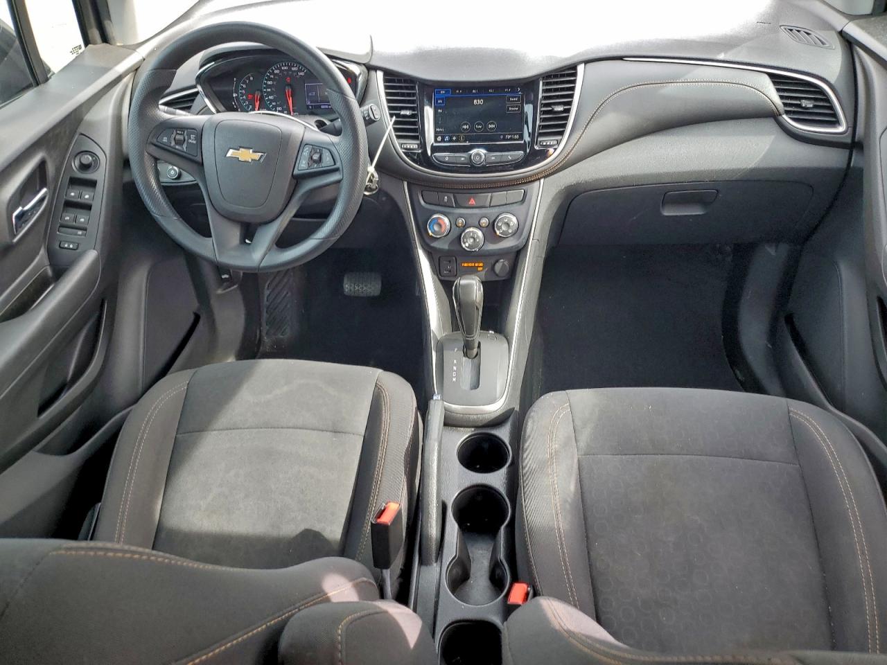 Chevrolet Trax Ls Image 8