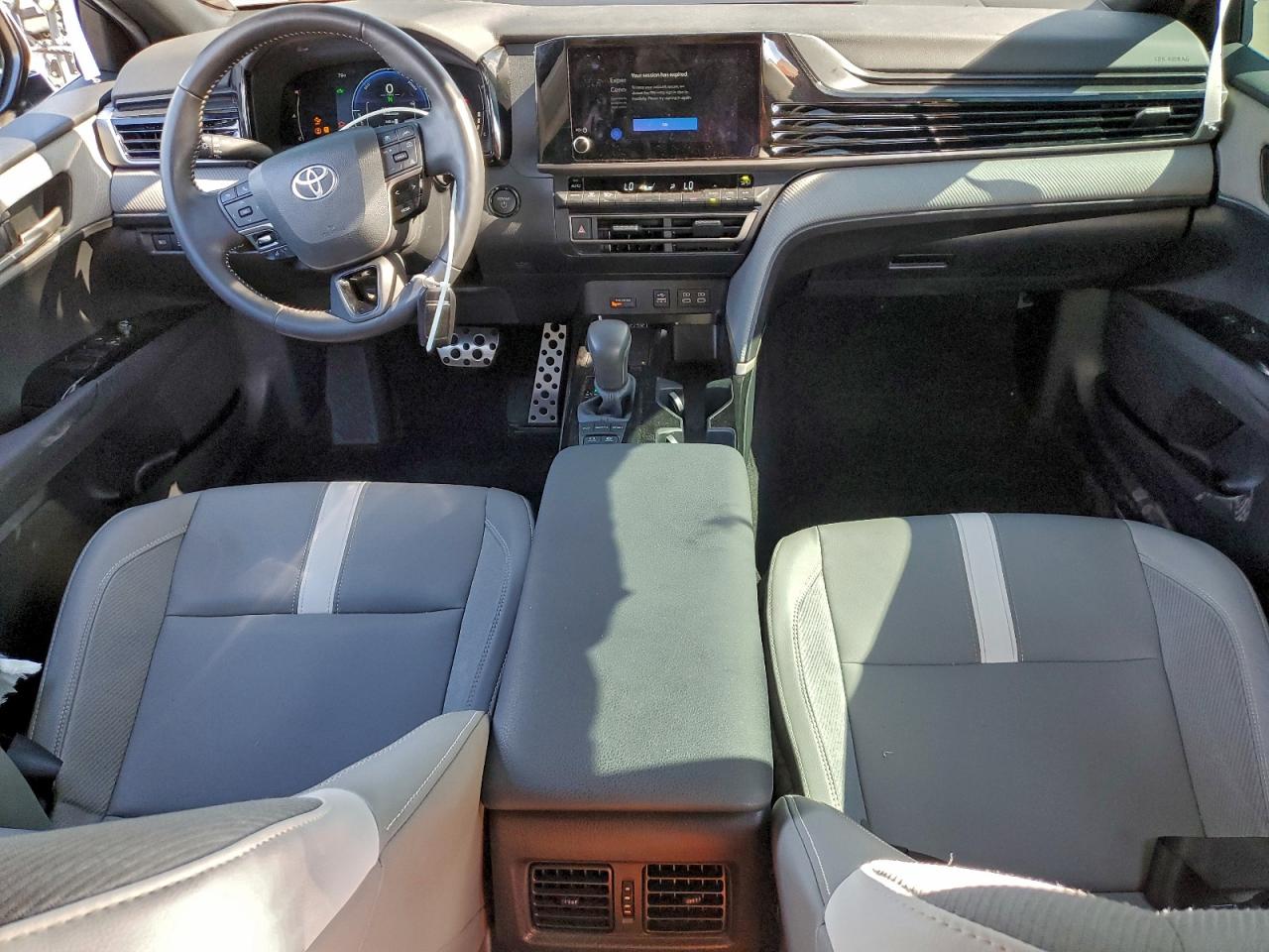 Toyota Camry Xse Image 5