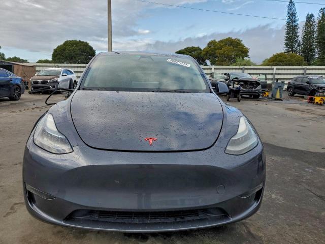 Tesla Model Y Image 3