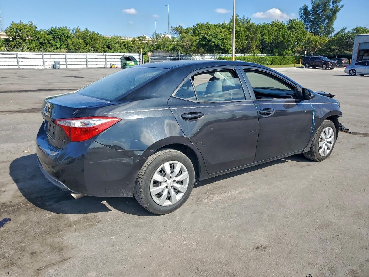 Toyota Corolla L Image 10