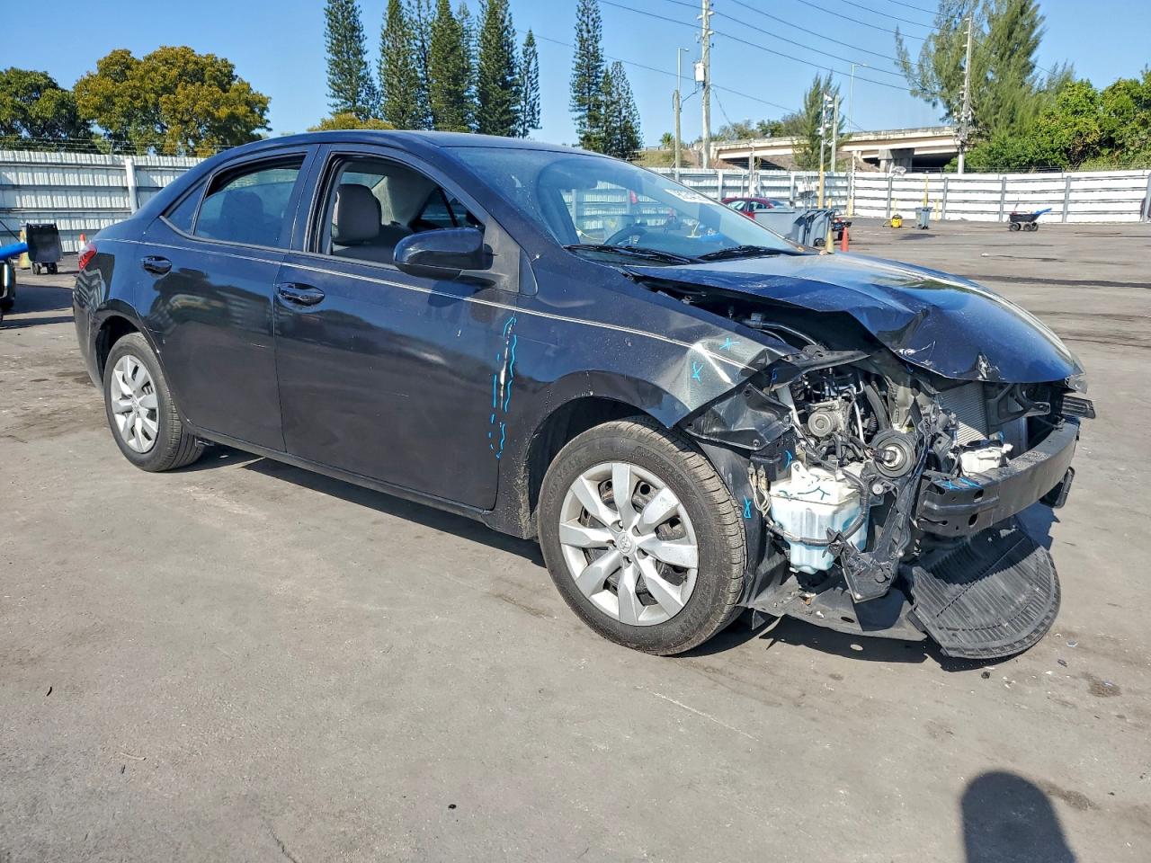 Toyota Corolla L Image 6