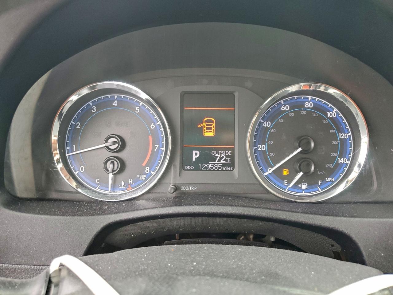 Toyota Corolla L Image 12