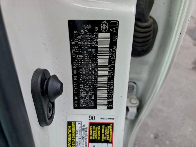 Toyota Corolla L Image 10