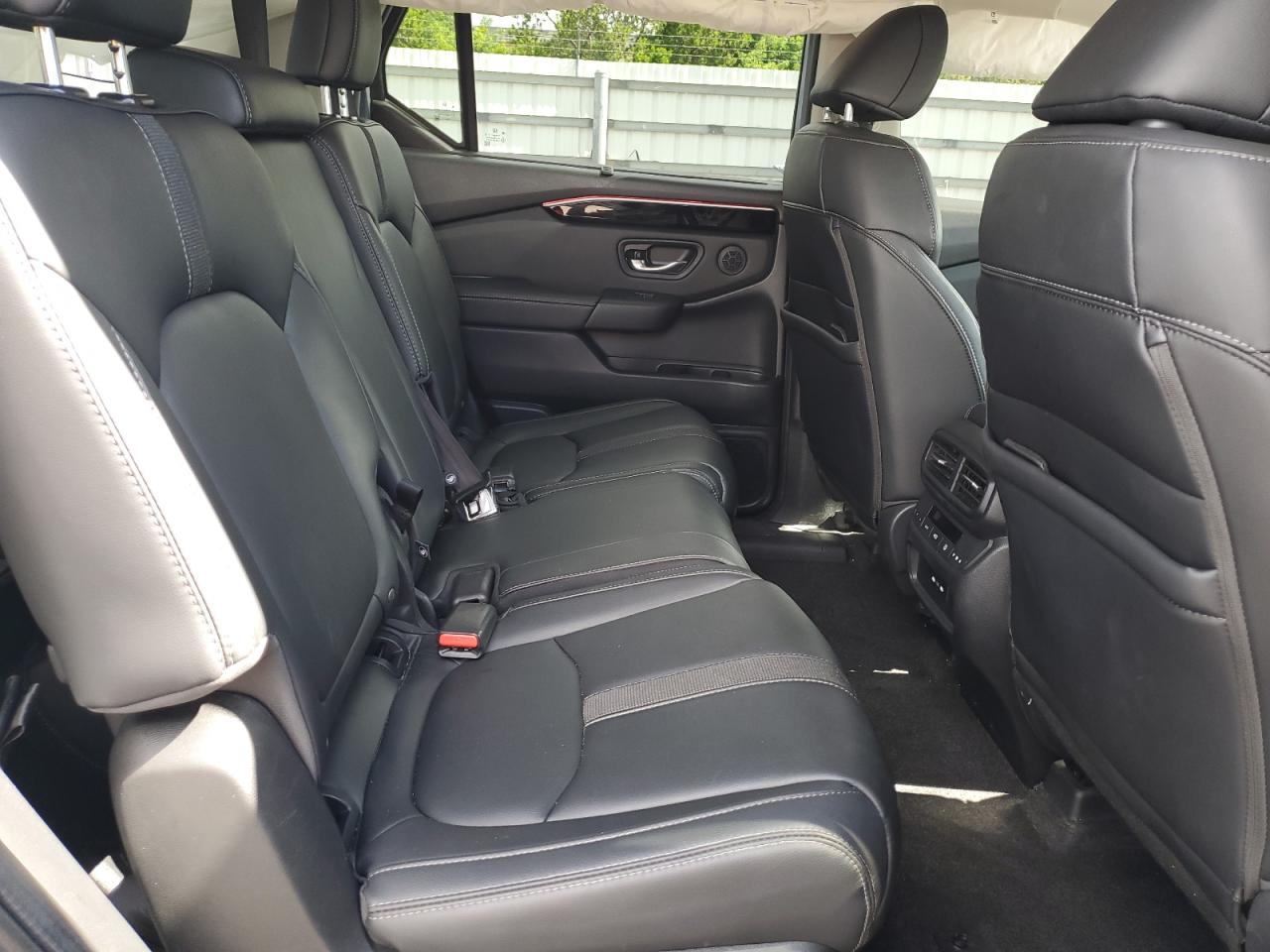 Honda Pilot Touring Image 10