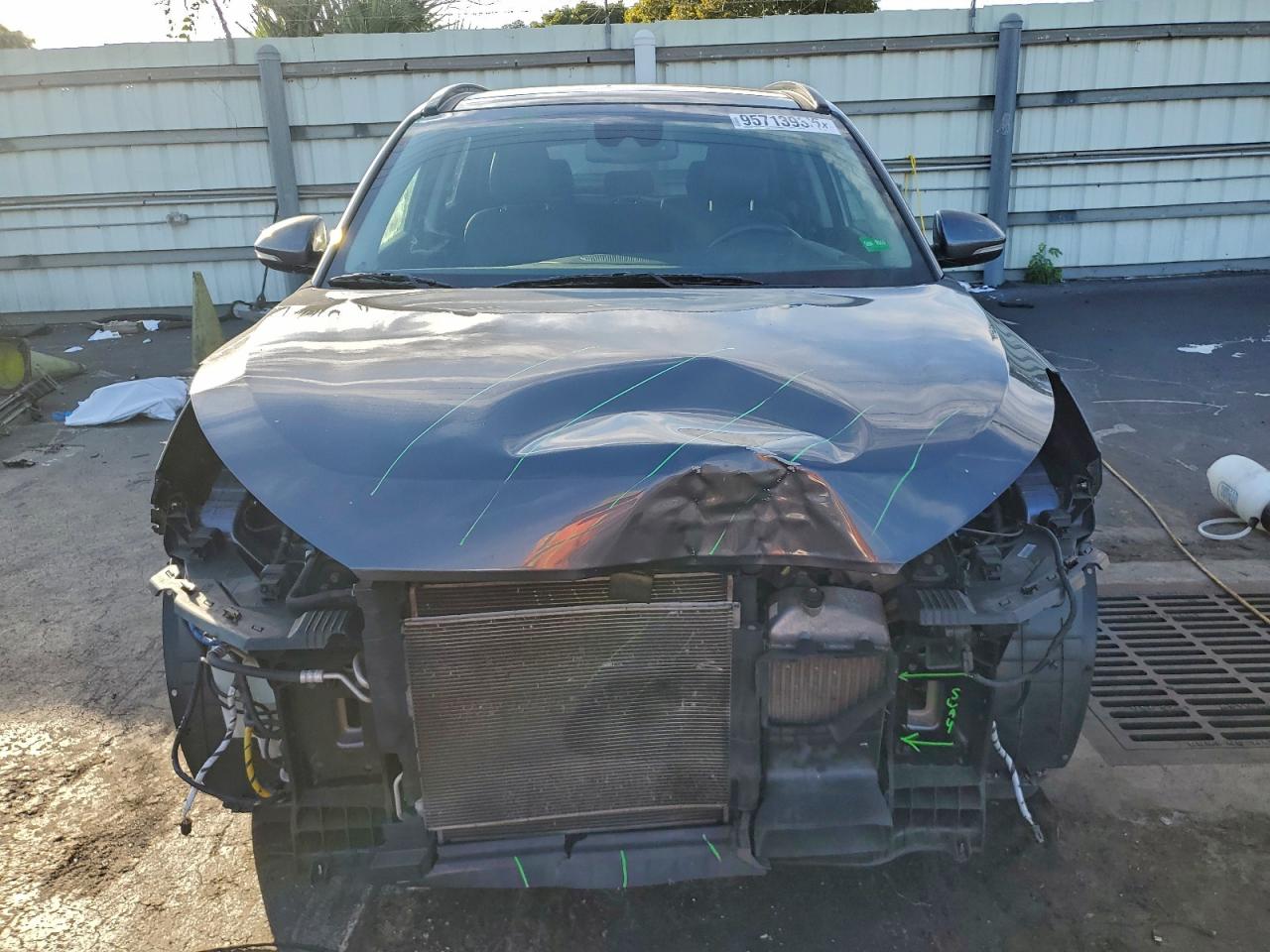 Hyundai TUCSON Value Image 4