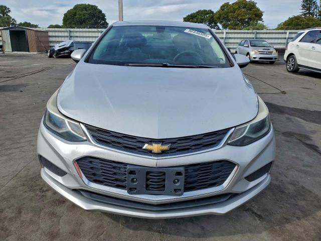 Chevrolet Cruze Lt Image 6