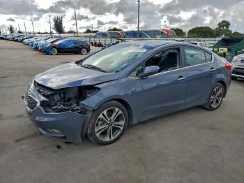  Salvage Kia Forte