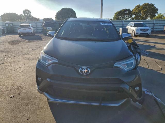 Toyota RAV4 Se Image 4