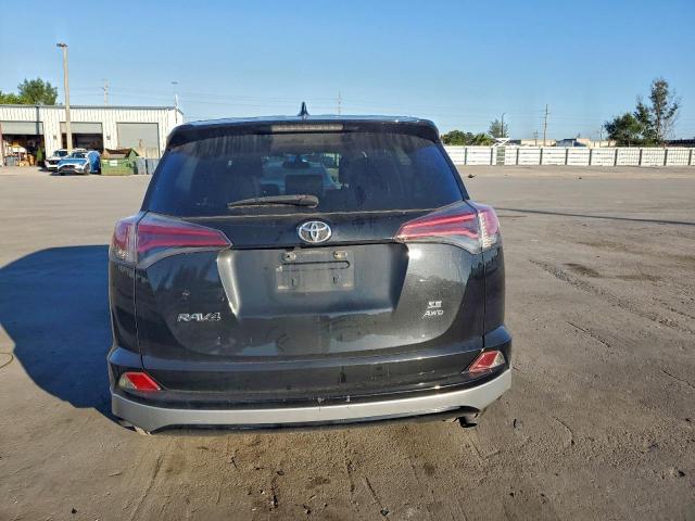 Toyota RAV4 Se Image 10