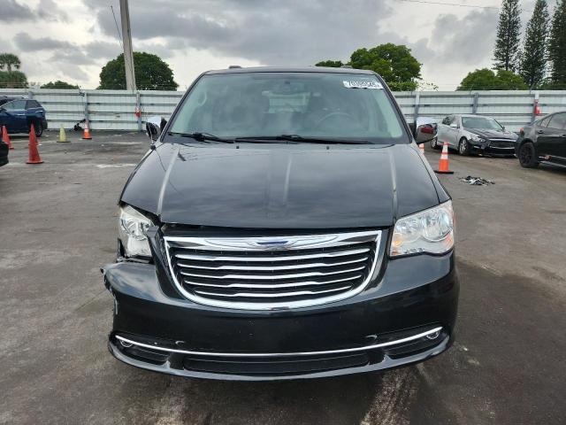 Chrysler Minivan Touring L Image 2