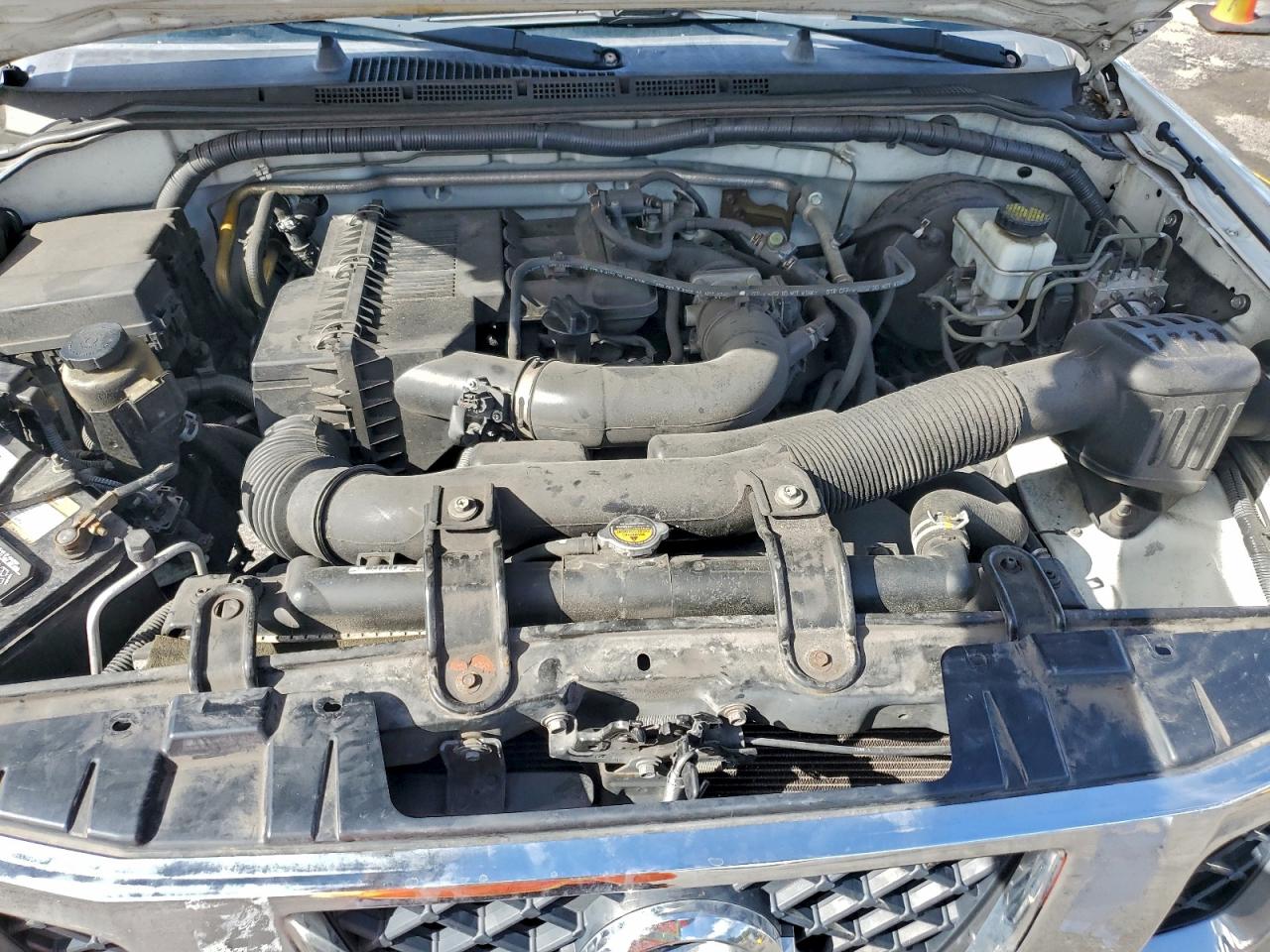 Nissan Frontier S Image 10