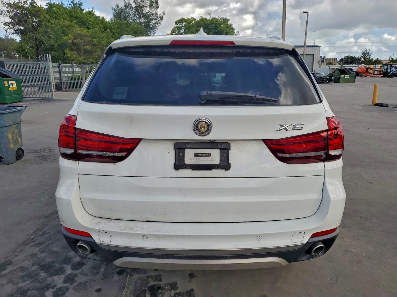 BMW X Series Xdrive35d Image 2