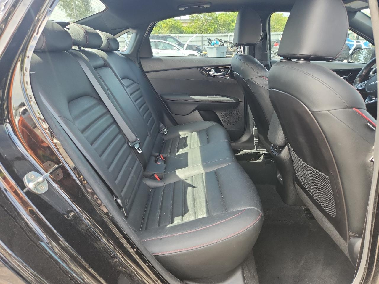 Kia Forte Gt Image 11