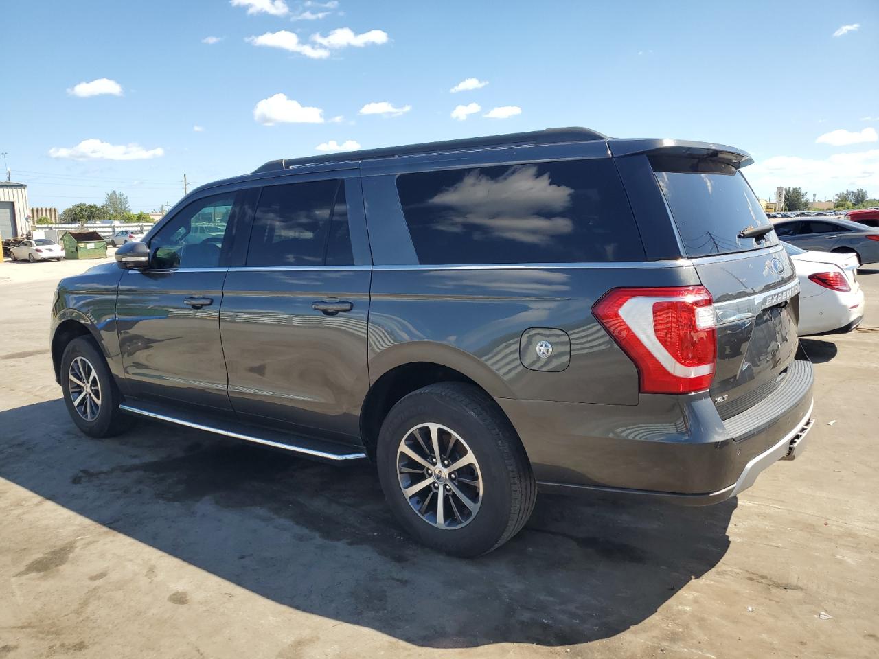 Ford Expedition Max Xlt Image 2