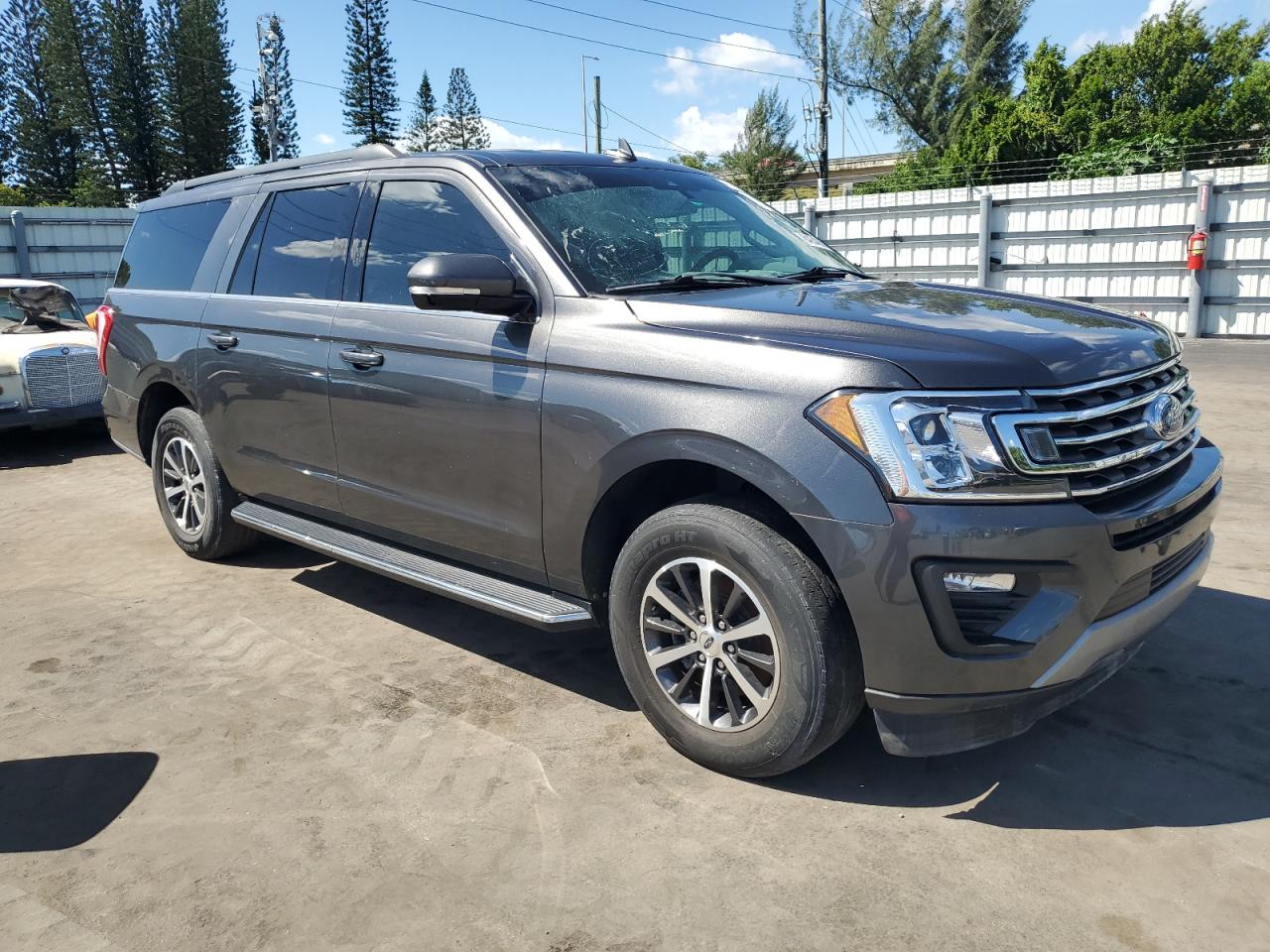 Ford Expedition Max Xlt Image 4