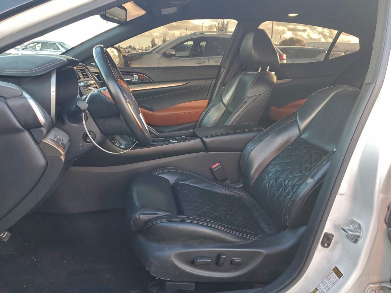 Nissan Maxima Platinum Image 12