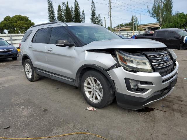 Ford Explorer Xlt Image 5