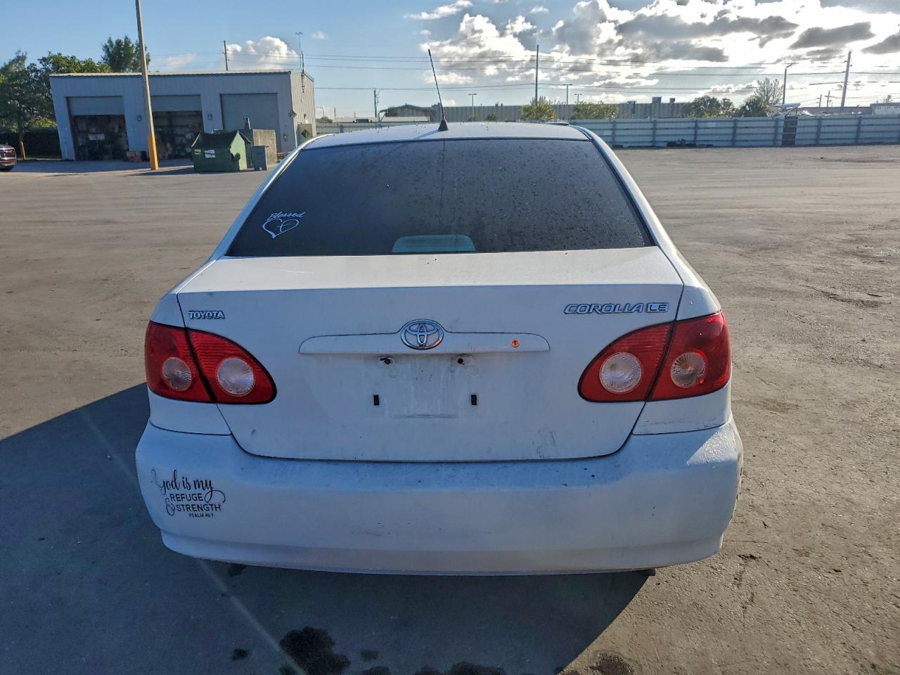 Toyota Corolla Ce Image 8