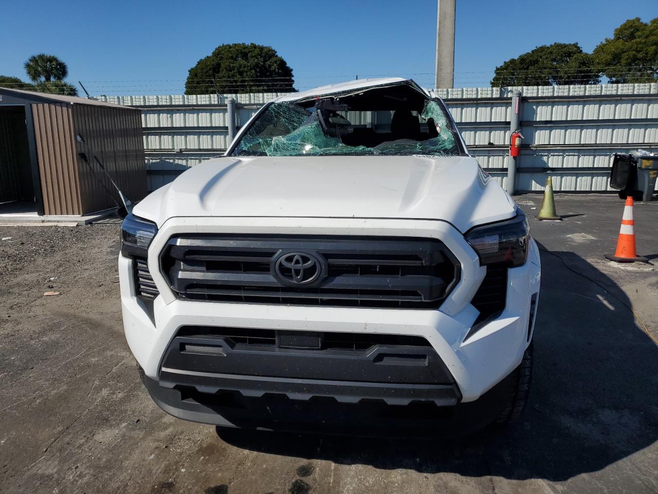 Toyota Tacoma Double Cab Image 8