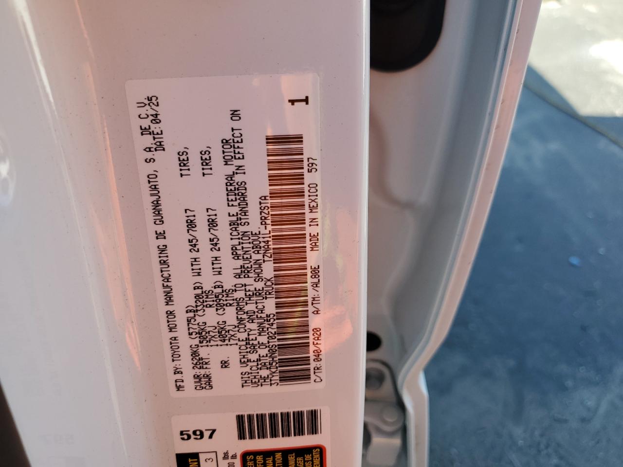 Toyota Tacoma Double Cab Image 6