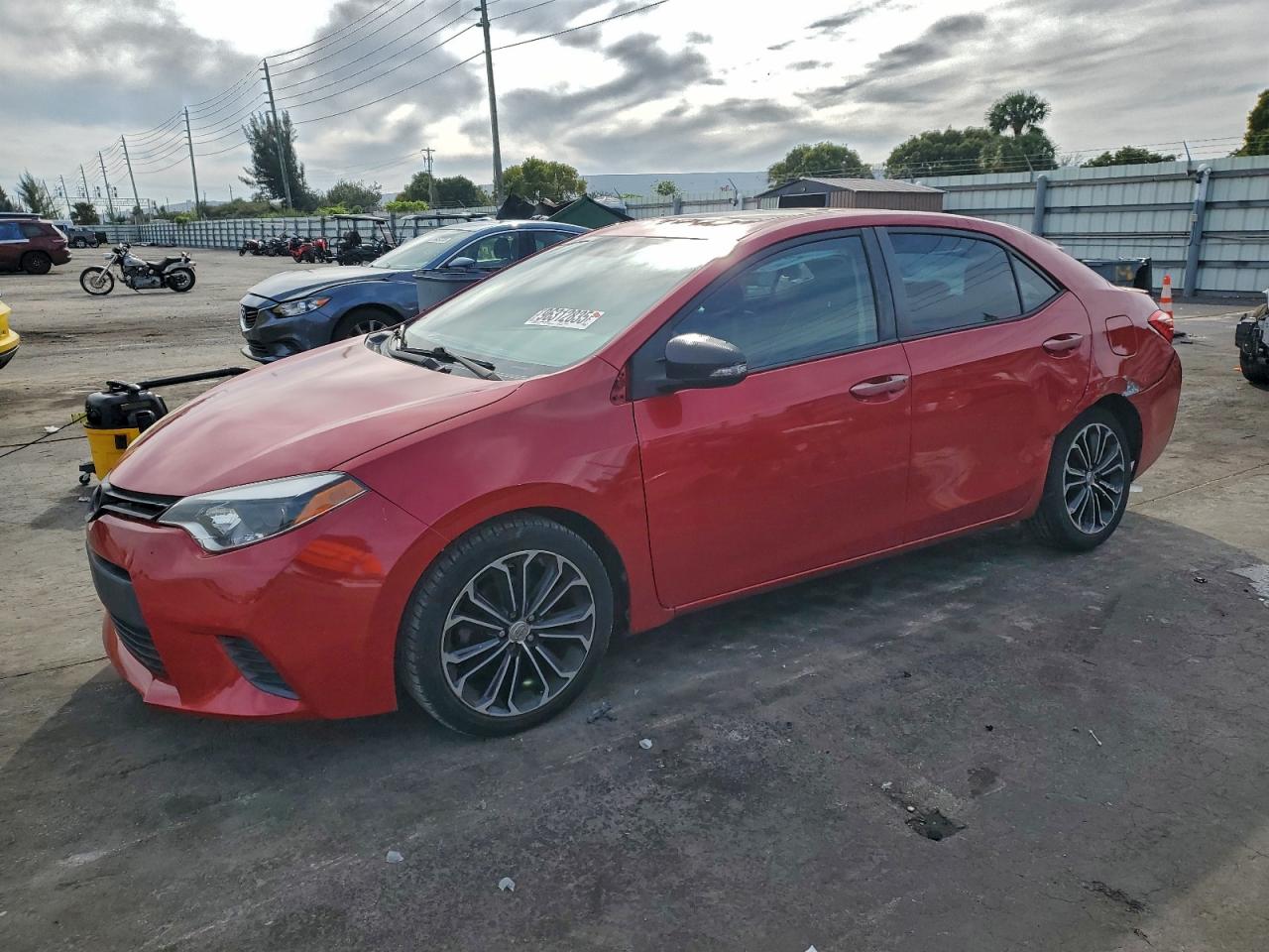 Toyota Corolla L Image 1