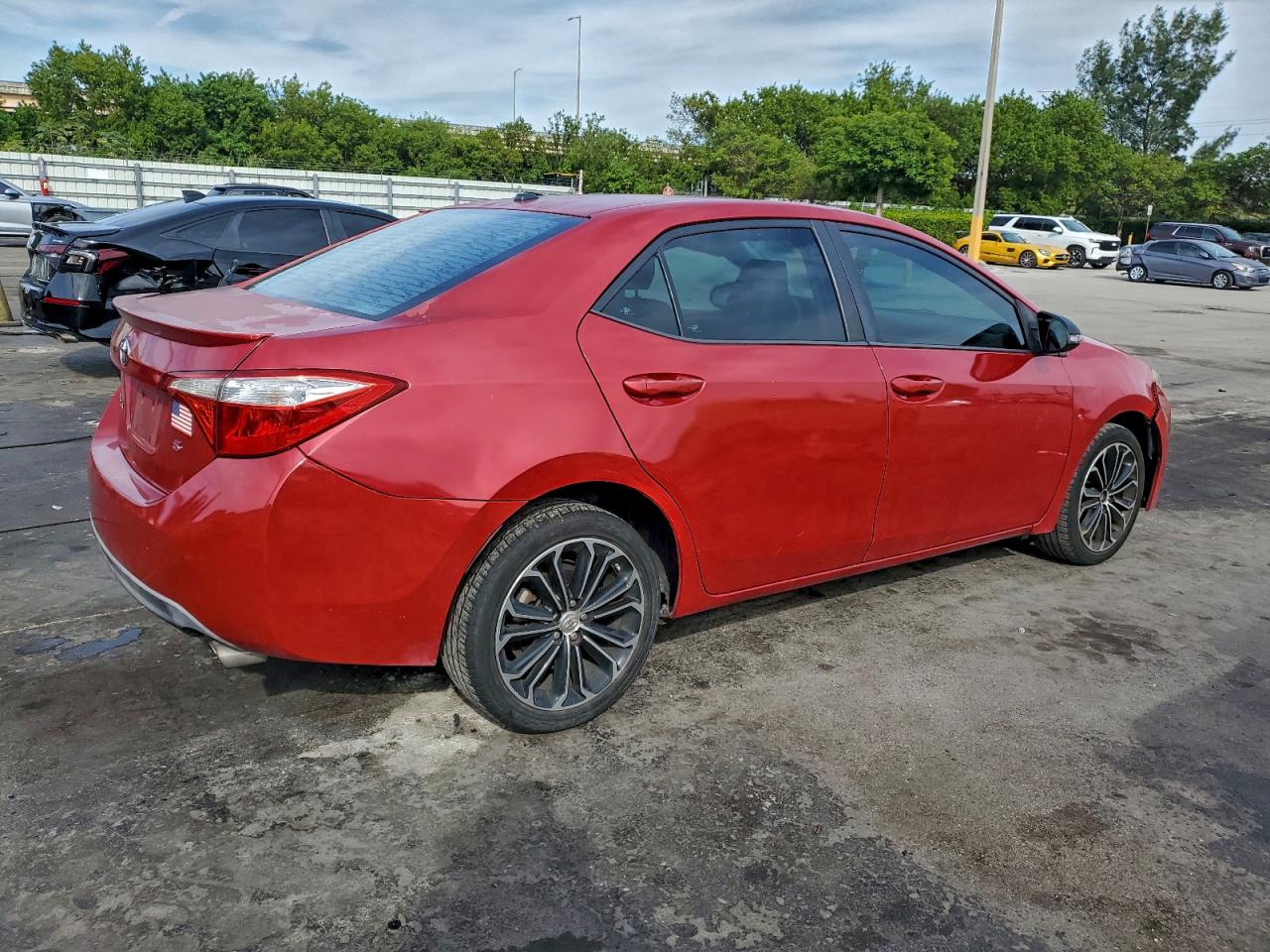 Toyota Corolla L Image 3