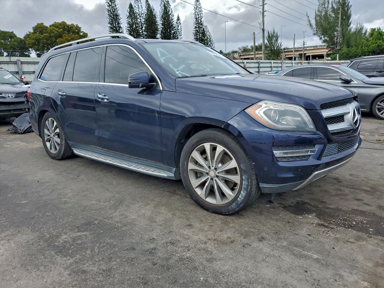 Mercedes-Benz G-Class 450 4matic Image 5