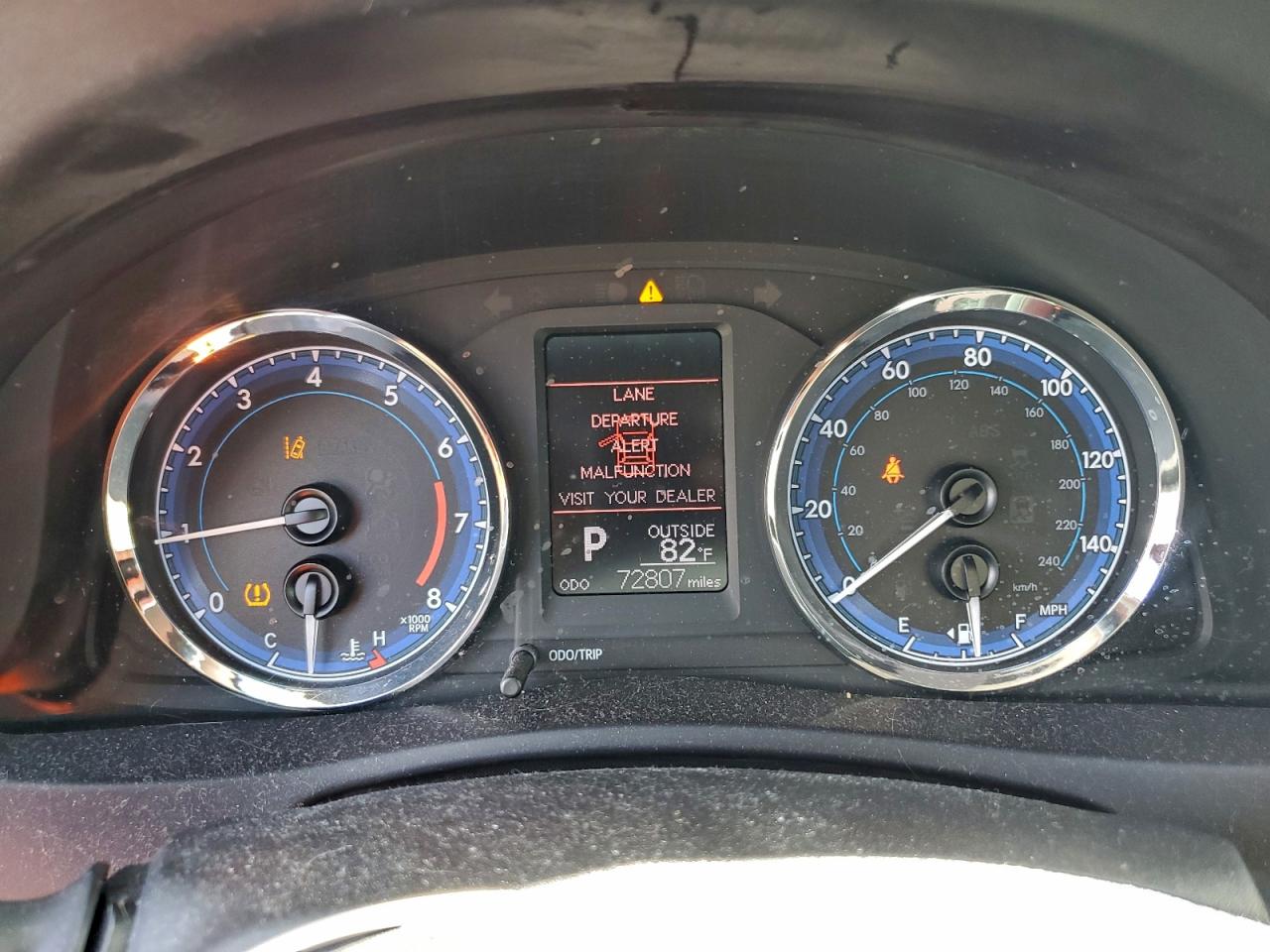 Toyota Corolla L Image 3