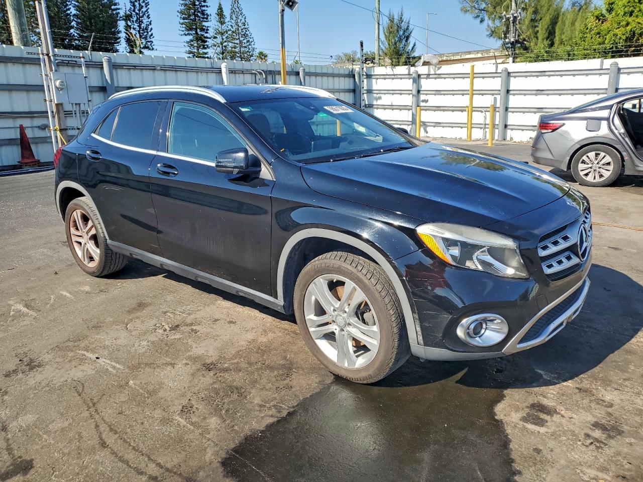 Mercedes-Benz GLA 250 Image 7