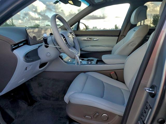 Genesis Gv70 Advan Advanced Image 3