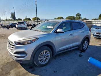  Salvage Hyundai TUCSON